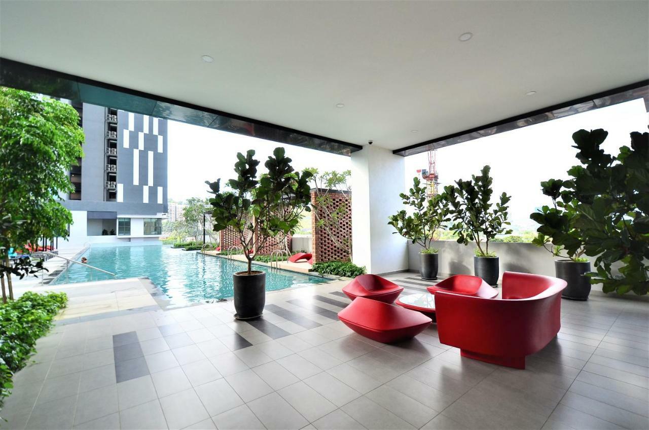 New Kl Pj @ 5min To Midvalley/sunway 6-8pax *